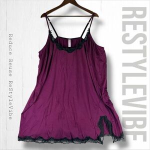 CACIQUE Size 30/32 Lingerie Slip Nightgown Lace Trim Adjustable Straps Stretch